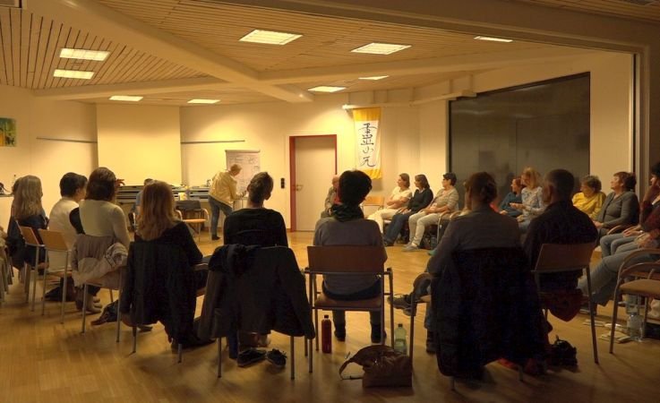 Katharsis-Kreis: Frauenkreis im Gruppencoaching mit Kirsten Ernst
